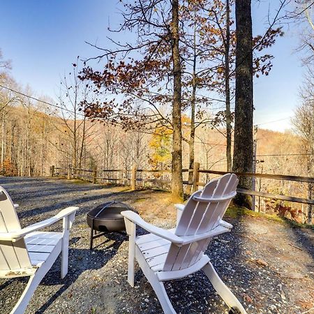 Pet-Friendly Spruce Pine Cabin With Private Fire Pit Екстериор снимка