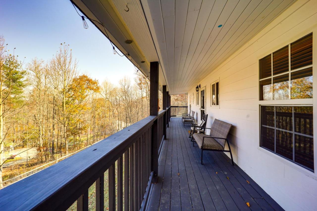 Pet-Friendly Spruce Pine Cabin With Private Fire Pit Екстериор снимка
